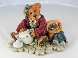 Boyds Bears Velma Q. Berriweather